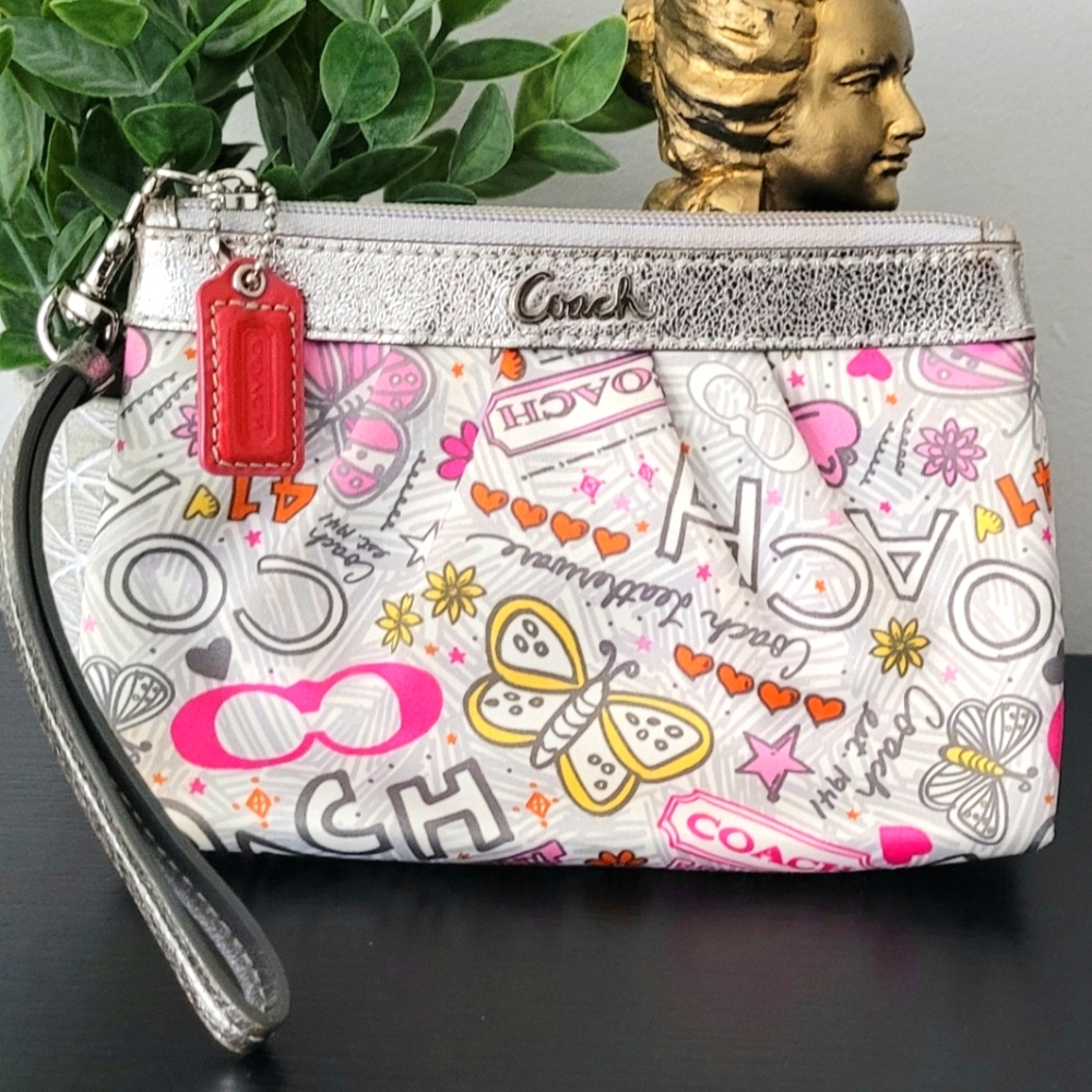 EUC Sateen Coach POPPY.- RARE Butterfly print LARGE Wristlet - Picture 7 of 7